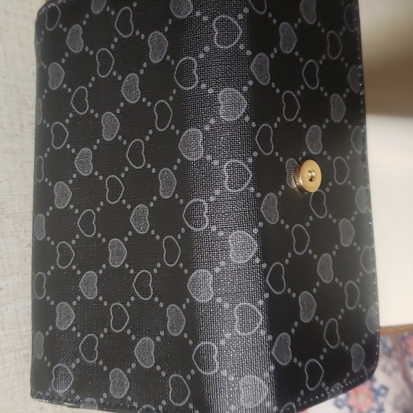 Jolene couture Black heart wallet - Picture 6 of 9